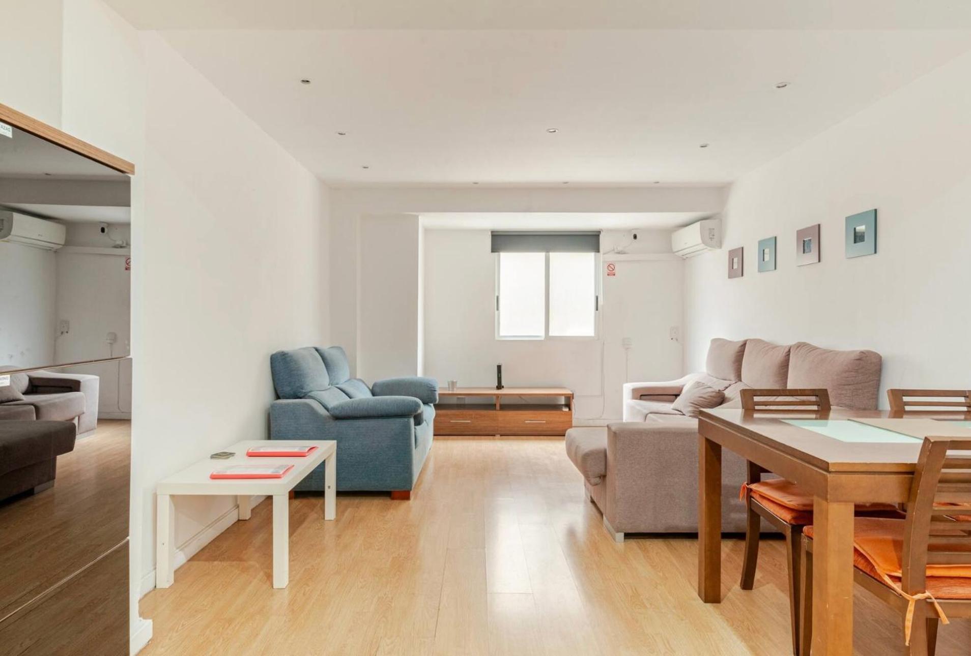 Harmony Stay Rooms บาเลนเซีย ภายนอก รูปภาพ
